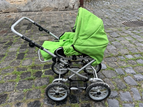 Puppenwagen