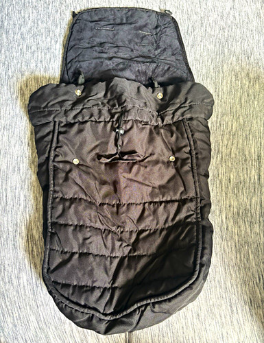 Schwarzer kinderwagen - schwarzer, kinderwagen-/